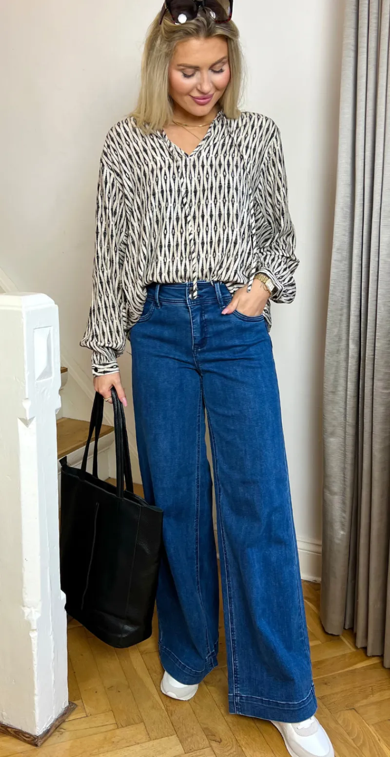 Adney bluse med mønster moonbean w. black