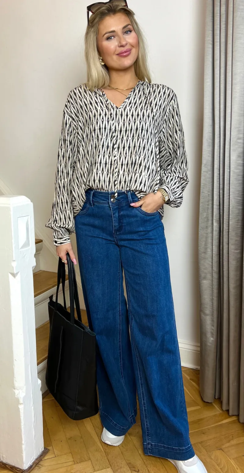 Adney bluse med mønster moonbean w. black