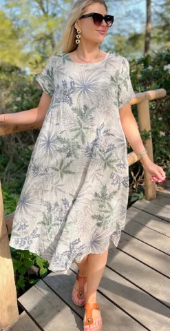 Babette kjole vidde og motiv af blade beige LikeLondon