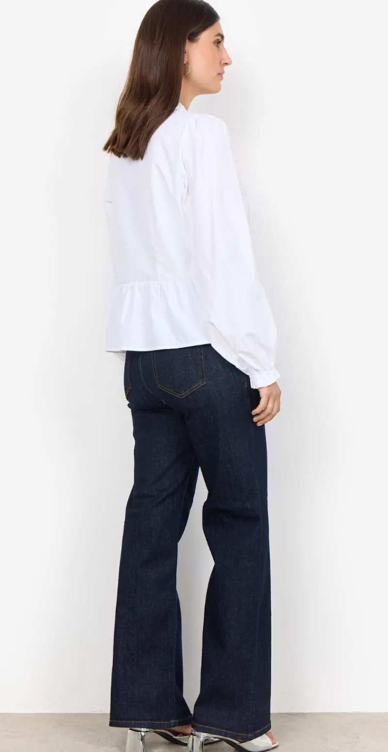 Celeste bluse med smock og v-hals hvid