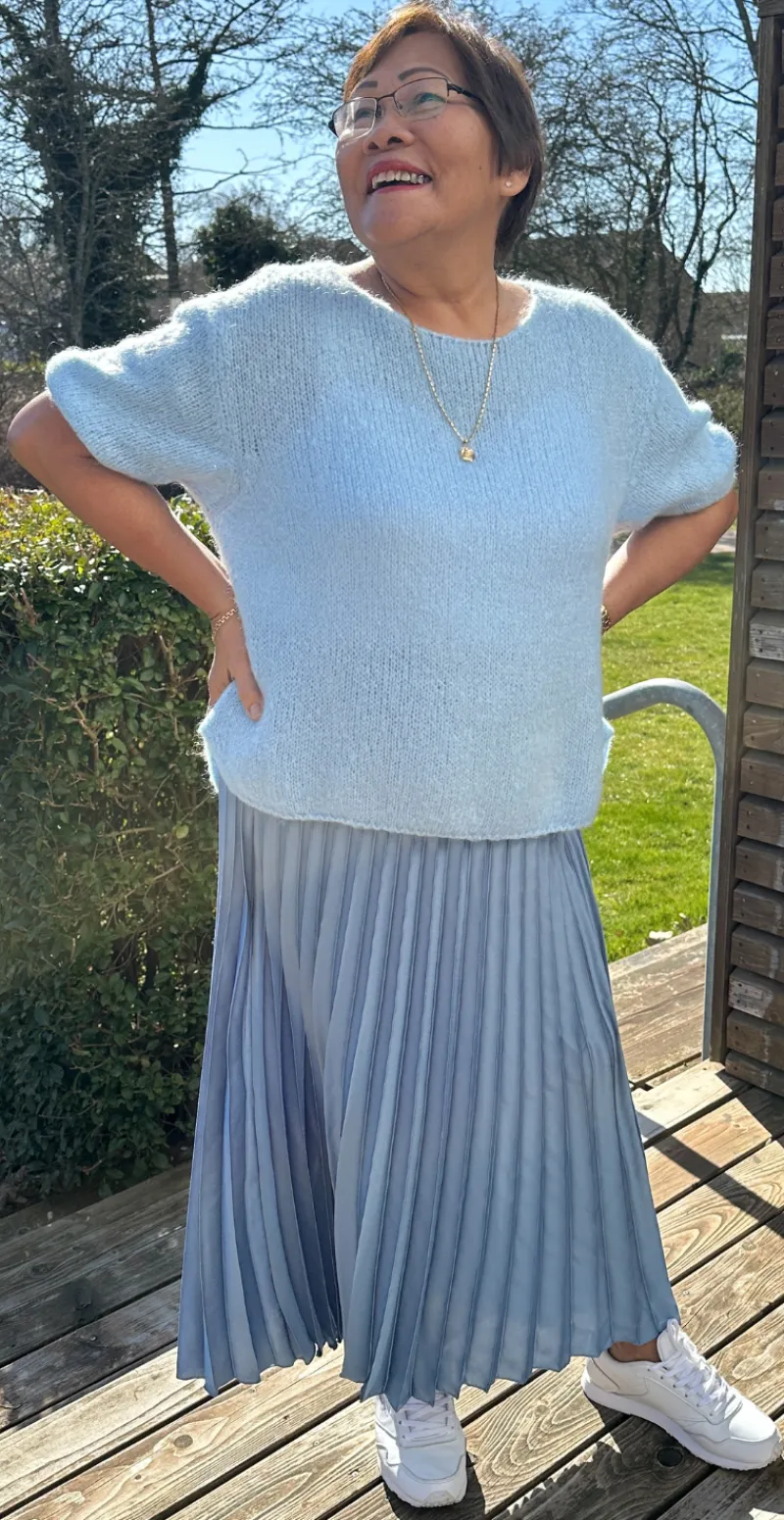 Cirkeline mohair-strik med rund hals lysblå LikeLondon By Christina