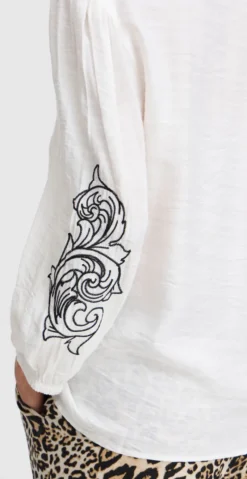 Damy bluse off white