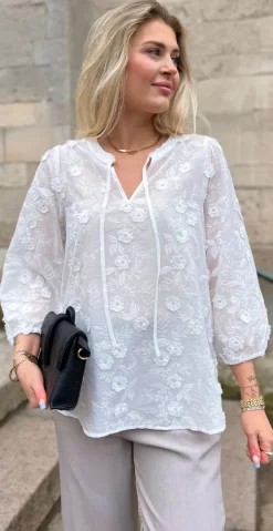Darana bluse med blomster star off-white