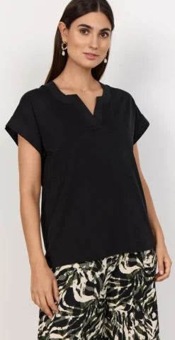 Derby t-shirt med v-hals sort