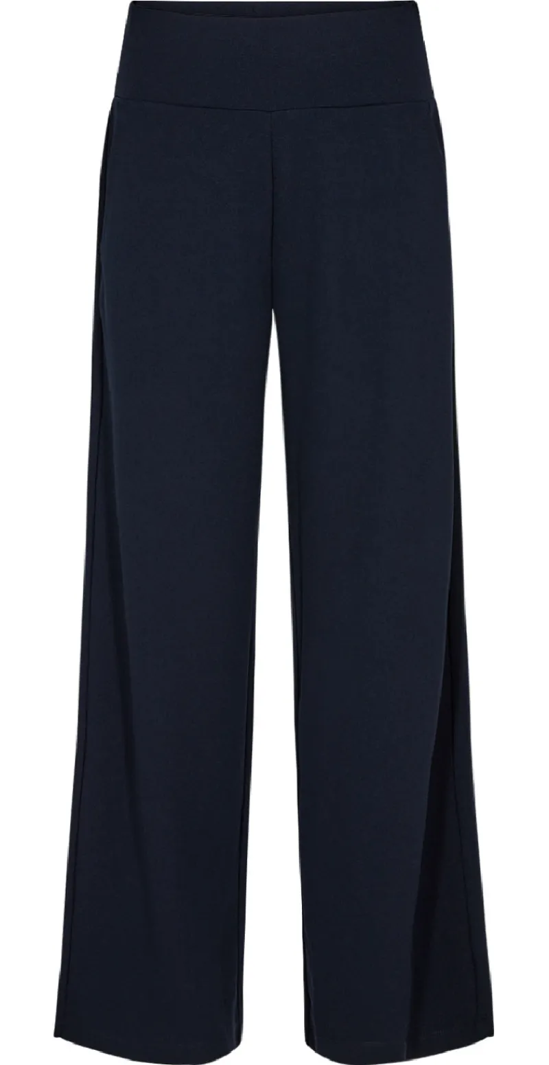 Emily buks med vidde navy
