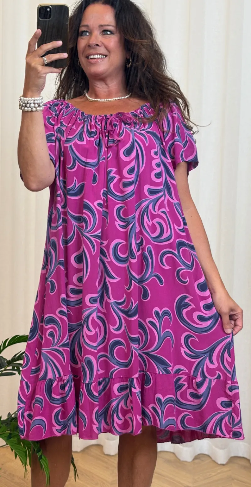 Forudbestilling uge 23 Tincha kjole med bindebånd og print pink LikeLondon
