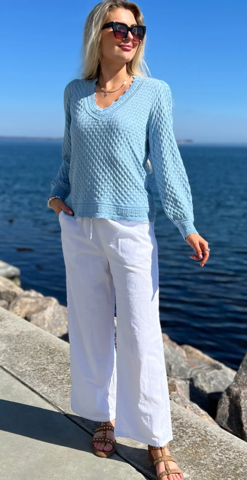 Gina pullover med hulmønster chambray blue