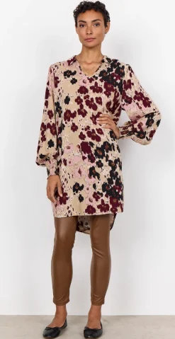 Irena tunika med blomsterprint blomme