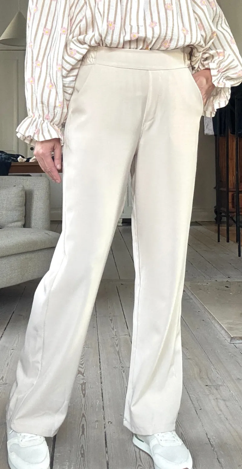 Iris habitbukser med elastik cream LikeLondon