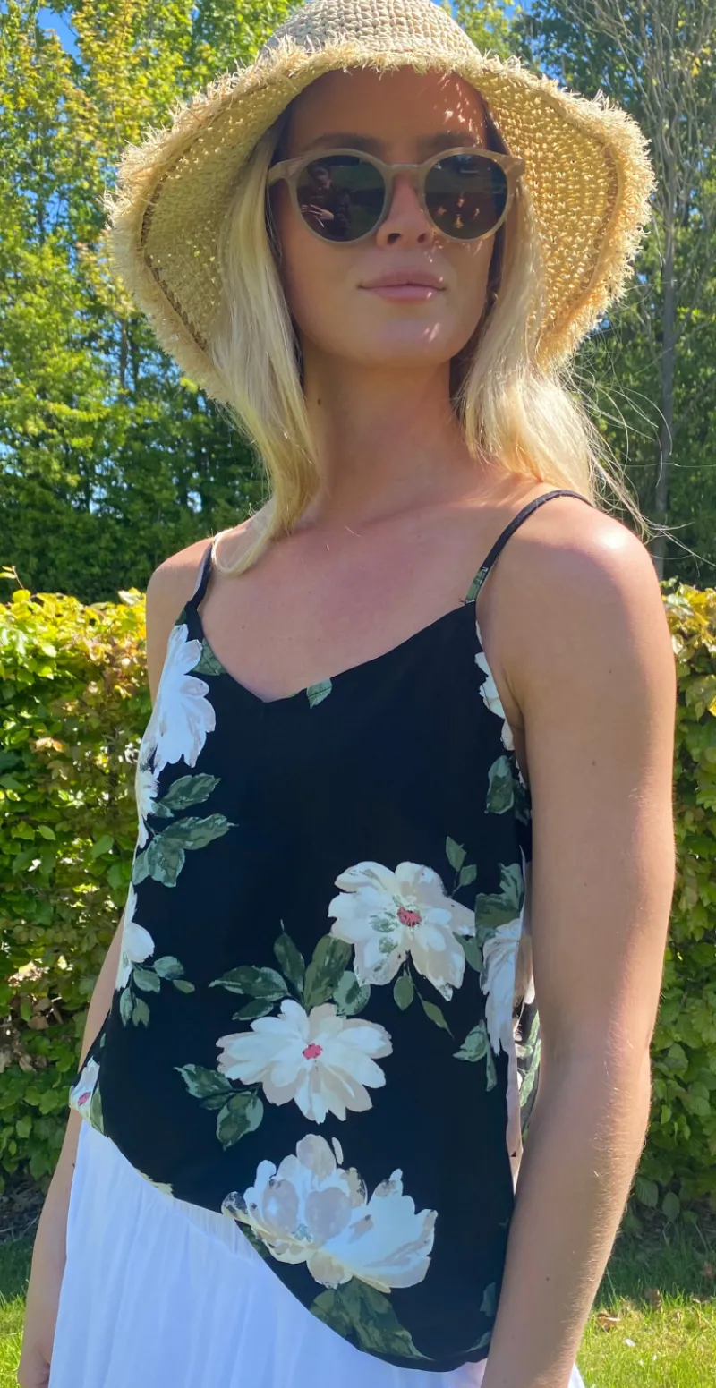 Joella stroptop black roses