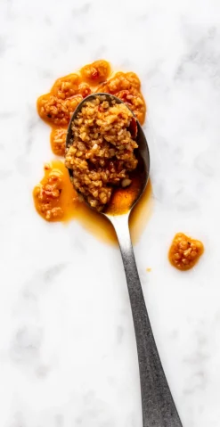 Krydret hvidløg, chilli, 135 g