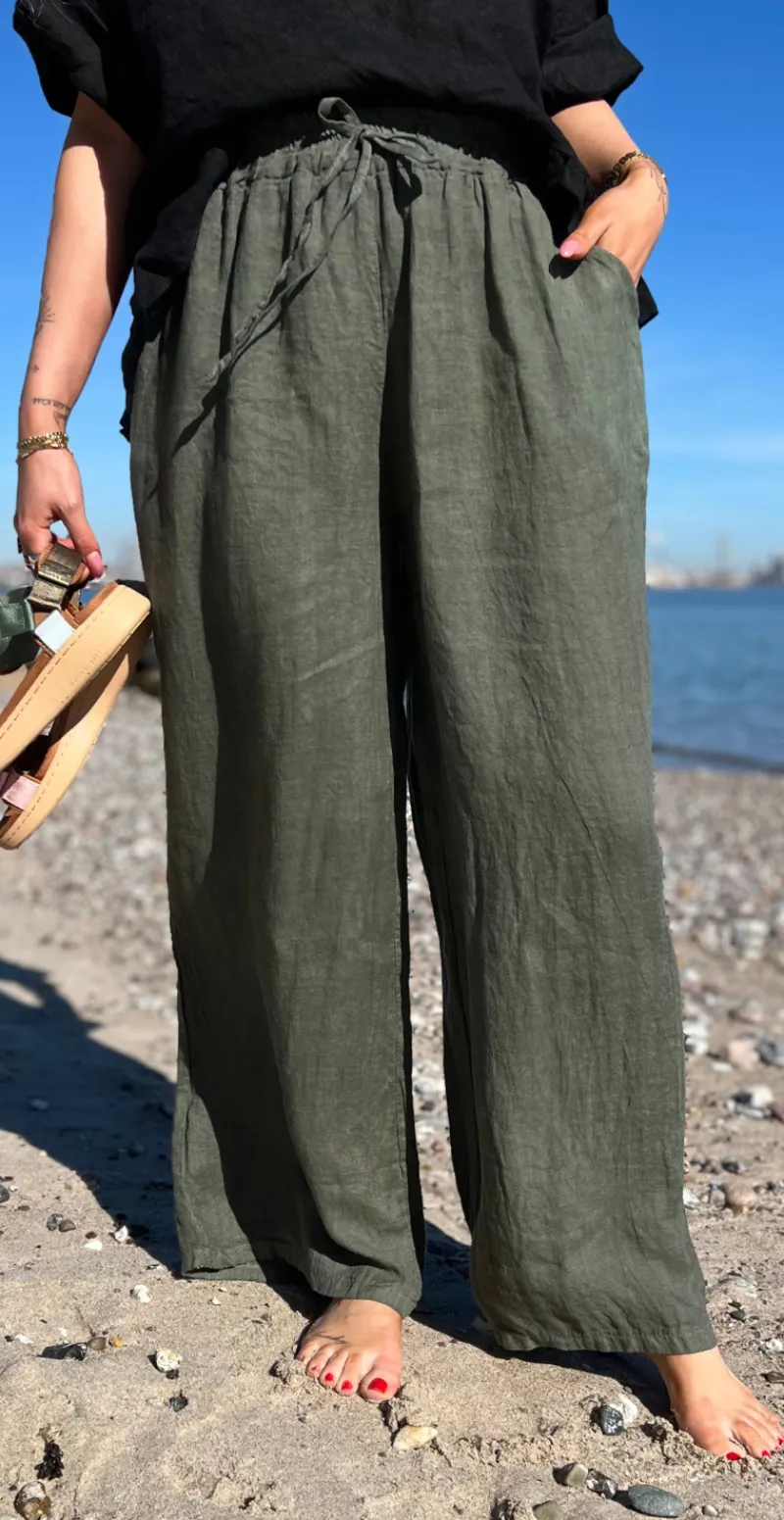 Lilli hørbukser med lommer og elastik i taljen khaki LikeLondon