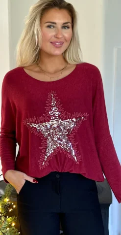 Madelene strikbluse med paillet stjerne rød Likelondon