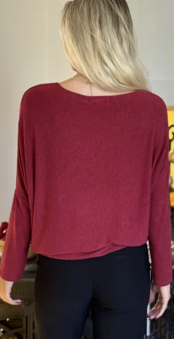 Madelene strikbluse med paillet stjerne rød Likelondon