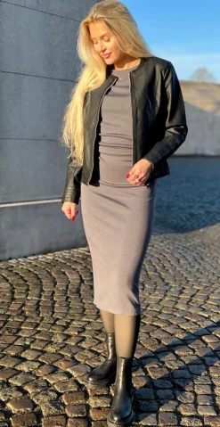 Malina klassisk kjole grå