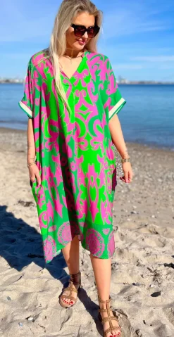 Melia kjole med mønster pink/grøn LikeLondon