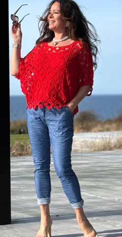 Michela hæklet bluse med indertop rød LikeLondon