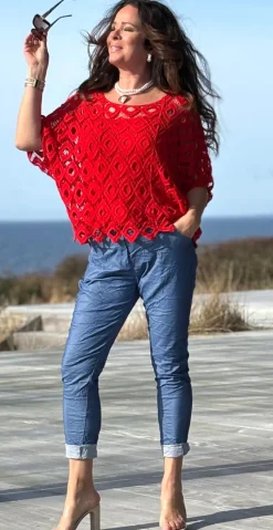 Michela hæklet bluse med indertop rød LikeLondon