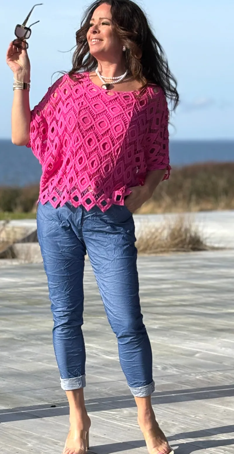 Michela hæklet bluse med indertop pink LikeLondon