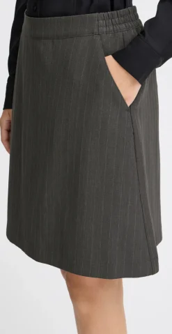Midde kort nederdel dark grey mel. pinstripbe mix