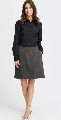 Midde kort nederdel dark grey mel. pinstripbe mix