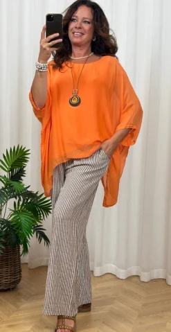 Miranda silke bluse i to lag med flagermuseærmer orange LikeLondon