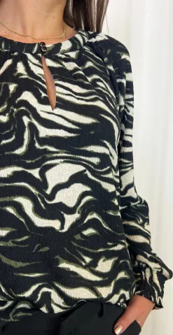 Nalia bluse med mønster sort
