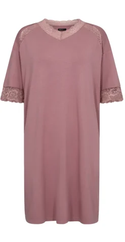 Natkjole med blondedetaljer rosa
