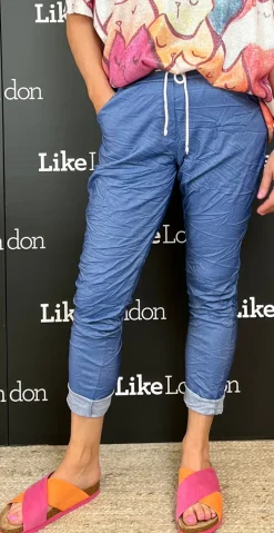 Nora buks med elastik og snørre denim LikeLondon