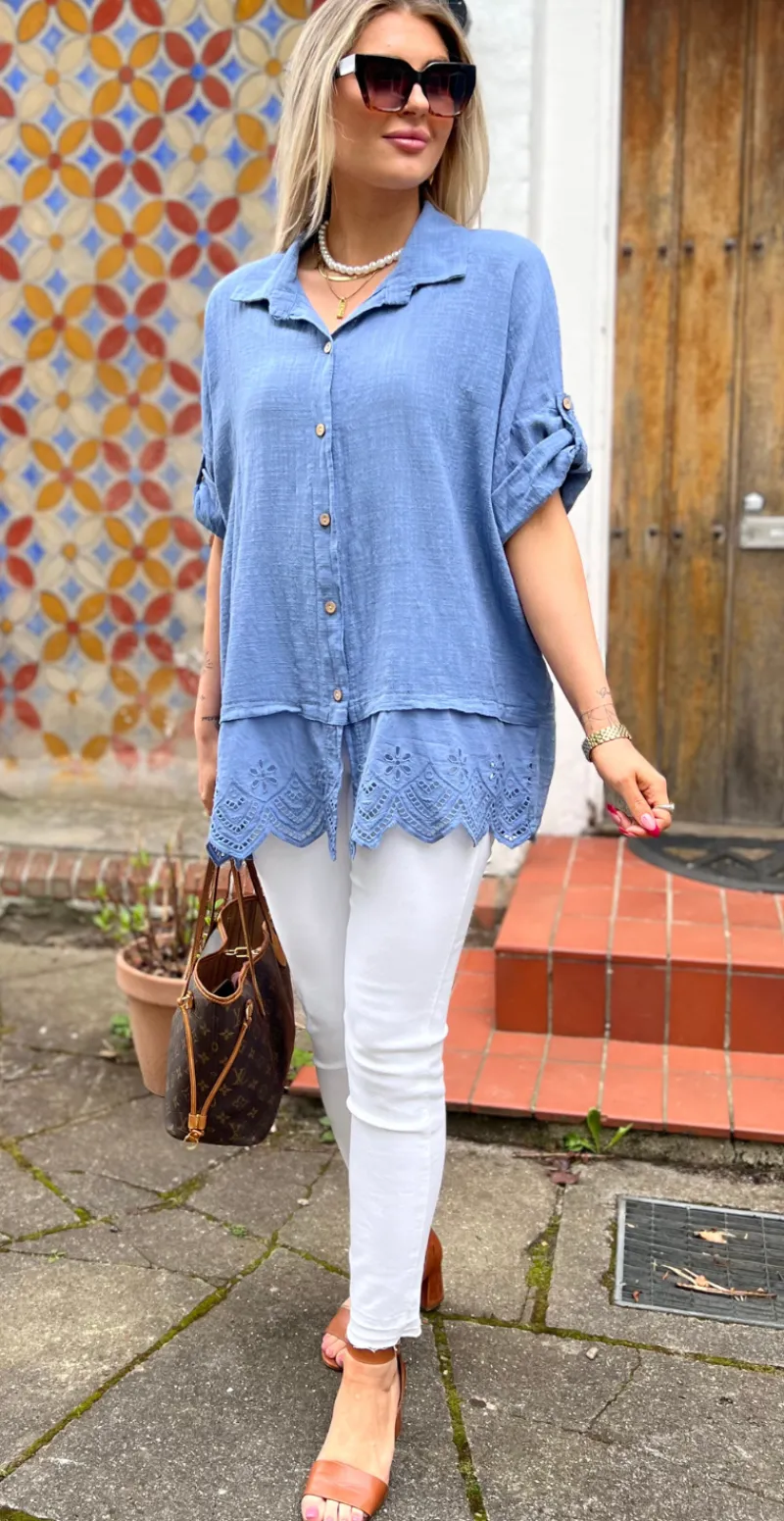 Oda skjortebluse med broderi anglaise denim LikeLondon