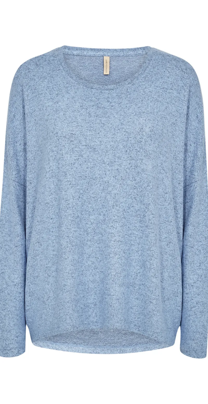 Olivia strikbluse med rund hals lysblå melange