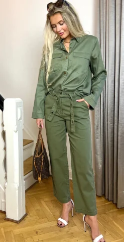 Pachino bukser med bælte deep lichen green