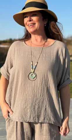 Penny bluse med halskæde fango LikeLondon