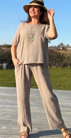 Penny bluse med halskæde fango LikeLondon