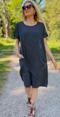 Ragna kjole med striber og lommer sort LikeLondon