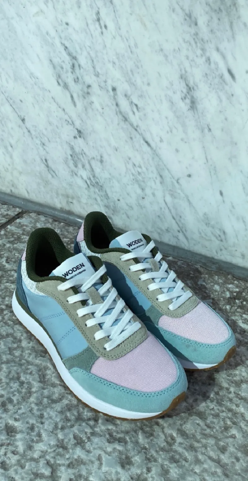 Ronja sneakers med ice blue