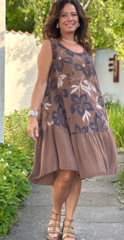 Safira kjole med peplum og blomsterprint brun LikeLondon