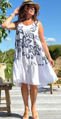 Safira kjole med peplum og blomsterprint hvid LikeLondon