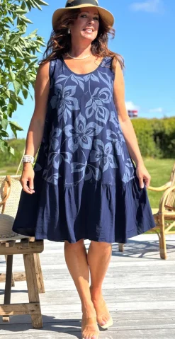 Safira kjole med peplum og blomsterprint navy LikeLondon