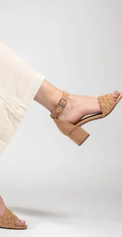 Sandal med blokhæl camel