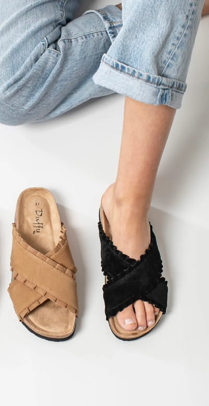 Sandal med flæse i sort