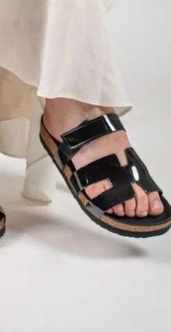 Sandal med justerbar remme sort