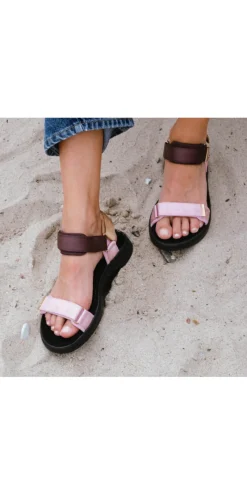 Sandal med velcro i zephyr multi