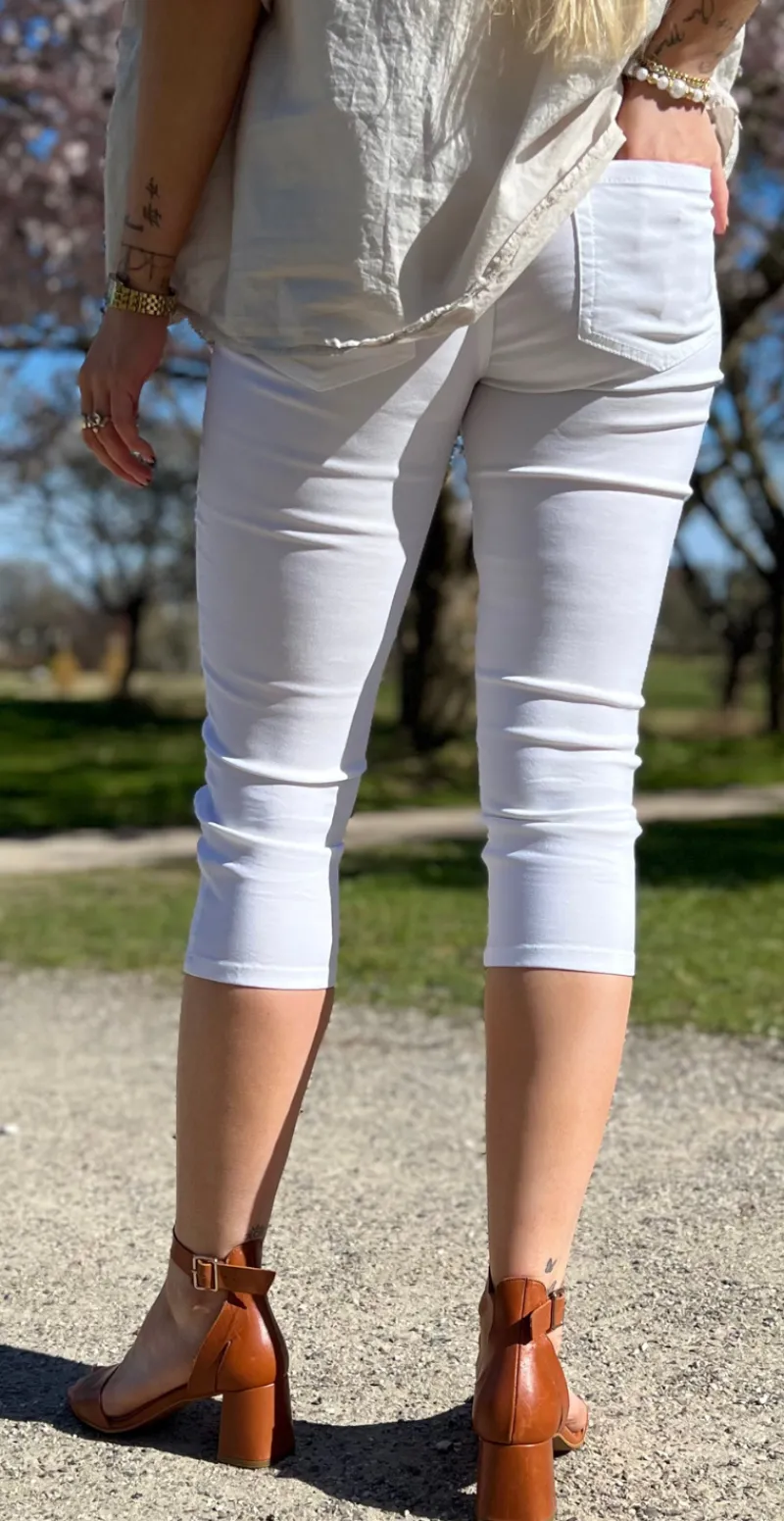 Shantal capri buks bright white