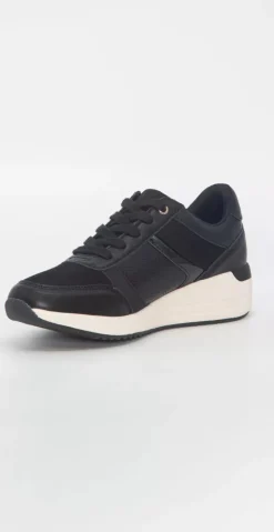 Sneakers med kilehæl sort