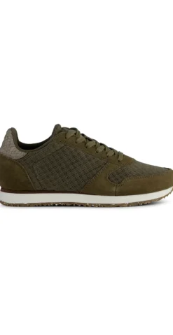 Sneakers med snørebånd og skind i olive