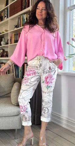Tiffany bluse med guldknapper lyserød LikeLondon