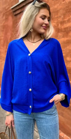 Tiffany bluse med guldknapper royal blue LikeLondon