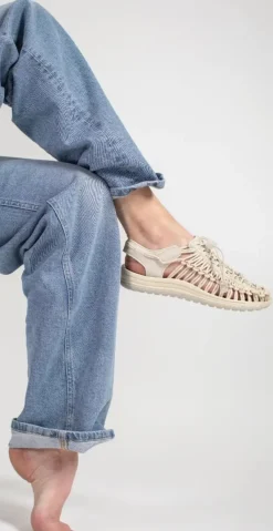 Trendy sandal beige