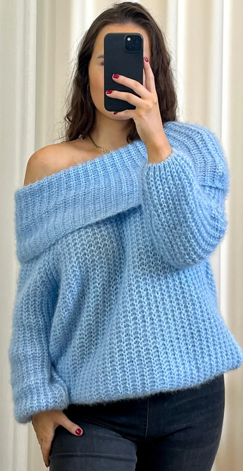 Veronica off shoulder strik lysblå LikeLondon